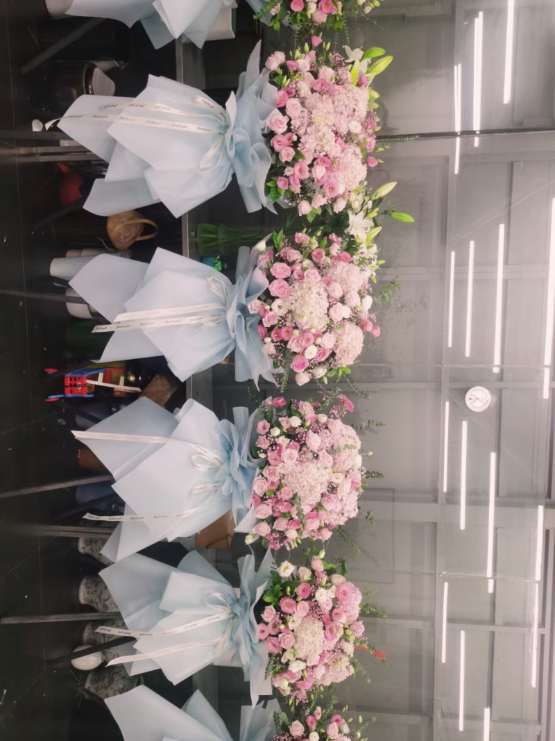 鲜花花篮